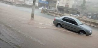 Temporal causa queda de muro e alagamentos em Barbacena