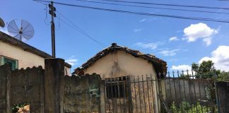 Grupo pede apoio para reformar moradia de casal de idosos em Lafaiete