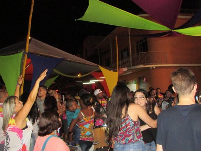 Pré_Carnaval_Queluzito