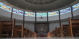 Desenho revela que vitral da Basílica do Sagrado Coração de Jesus foi projetado por monsenhor Hermenegildo