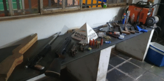 PM frustra produção e comércio ilegal de armas de fogo; suspeito é preso