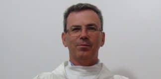 Vigário episcopal manifesta sobre autorização da Prefeitura de Lafaiete para volta das missas com participação de fiéis