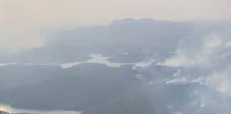 Equipes continuam combate ao incêndio no Parque Estadual da Serra do Ouro Branco