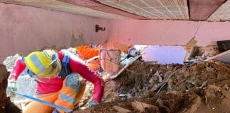 Bombeiros de Minas encerram operação de buscas por vítimas na tragédia de Petrópolis, no Rio