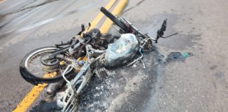 Acidente no trevo do bairro Paulo VI deixa condutor de moto ferido