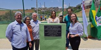 Prefeitura de Lafaiete entrega quadra de esporte no bairro Santa Maria