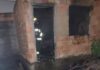Bombeiros de Lafaiete combatem incêndio em residência