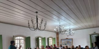 Agentes comunitários de saúde de Lafaiete recebem tablets para modernizar atendimento domiciliar