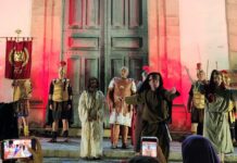 Encenação da Paixão de Cristo da Matriz emociona o público em Lafaiete