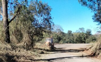 Força da comunidade: Moradores de Três Barras se unem para realizar manutenção de estrada em Lafaiete
