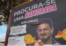Solteiro há 3 anos, mineiro estampa rosto em ônibus para encontrar namorada
