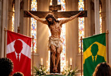 Jesus é crucificado nas igrejas durante as eleições?